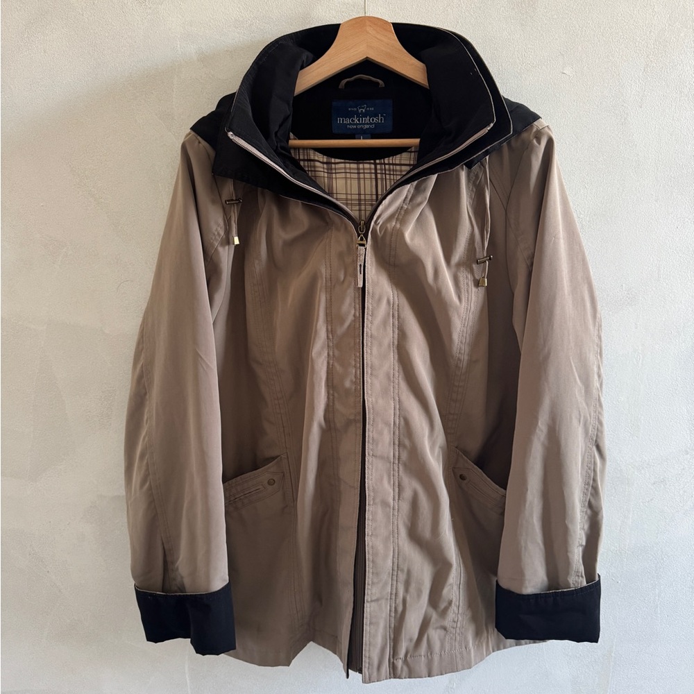 Mackintosh - Beige Coat with Black Accents